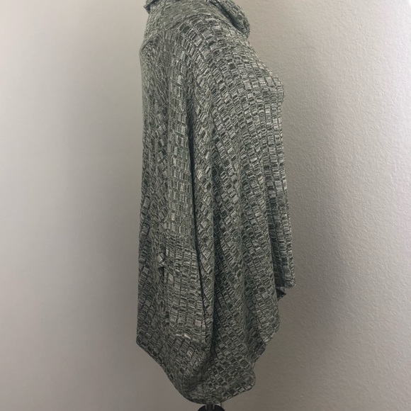 Women's Cowl Neck Sweater Blouse Gray NWOT - Picture 4 of 6